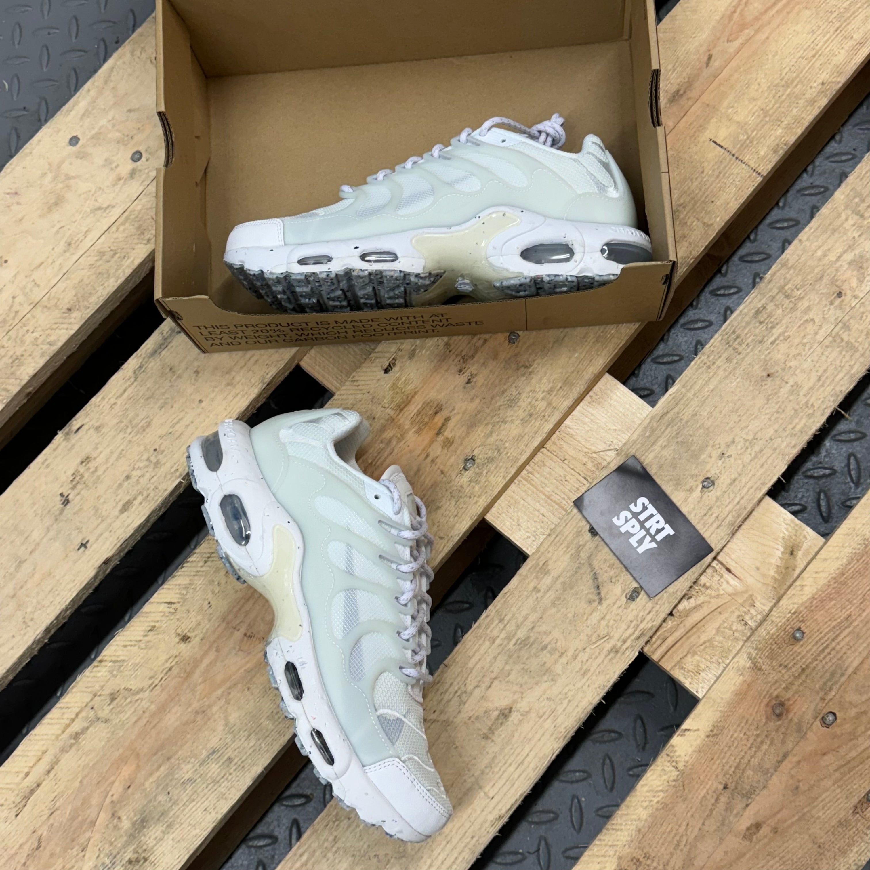 Nike Air Max Terrascape Plus - White / Pure Platinum