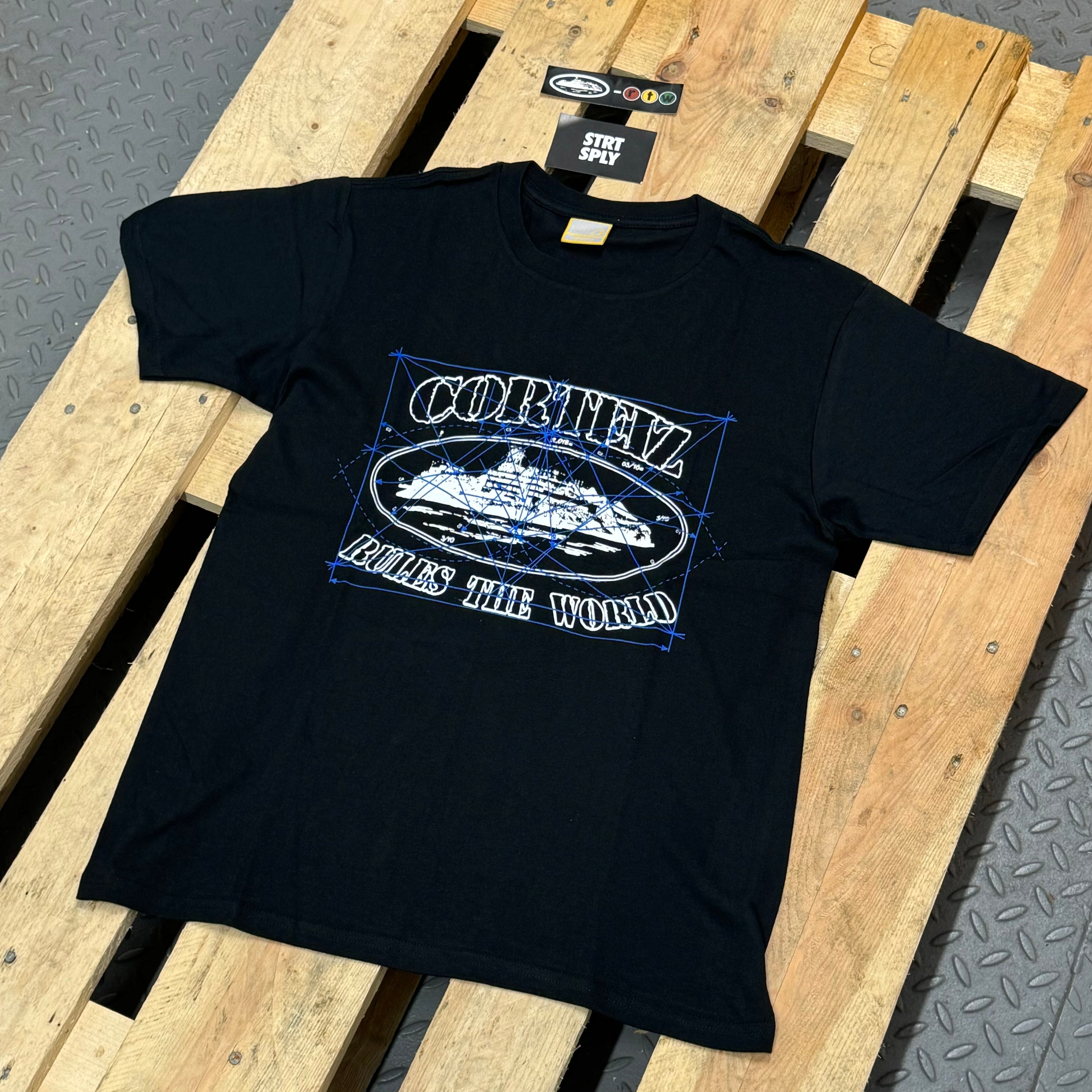 Corteiz RTW Alcatraz Math T Shirt - Black / White