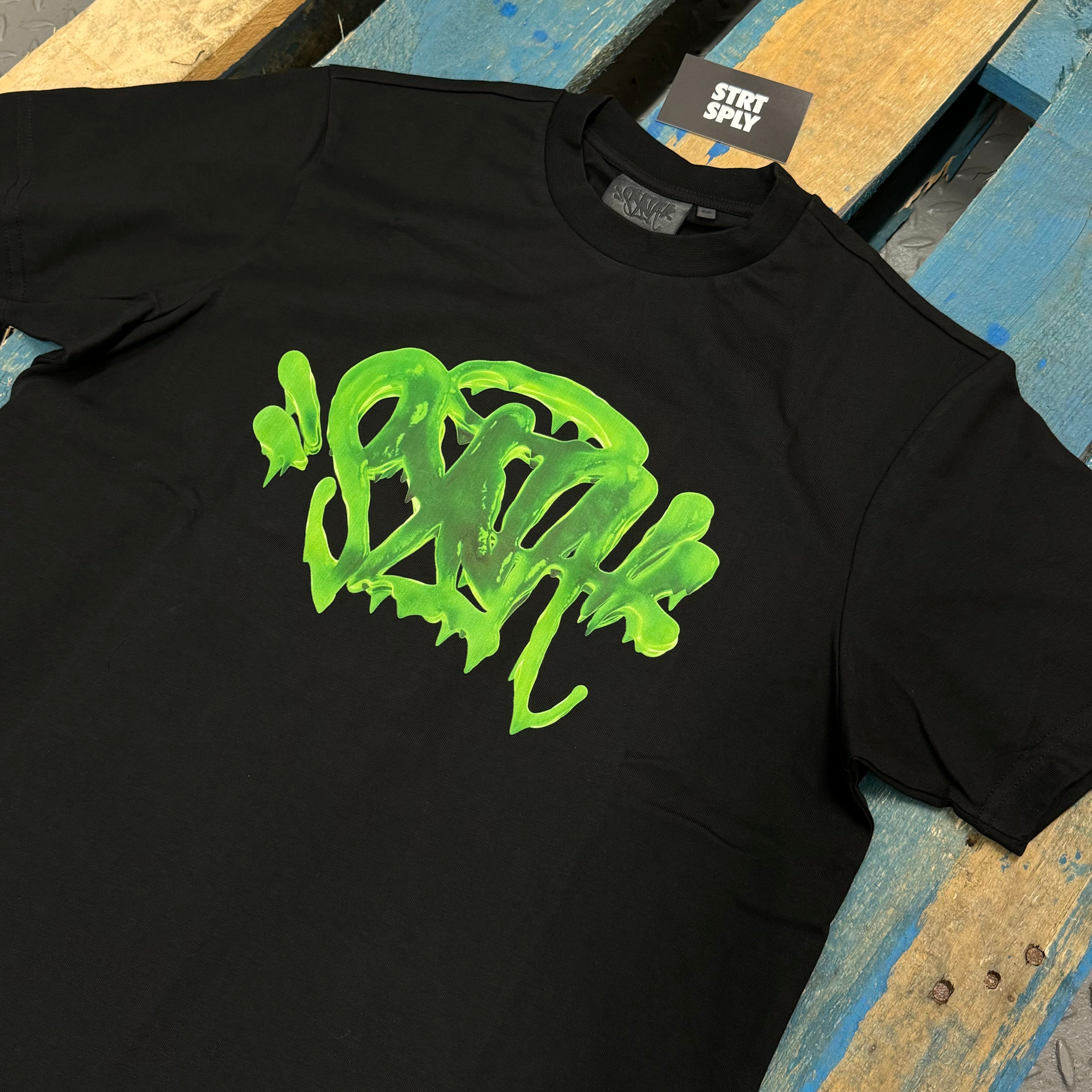 Syna World Logo Slime T-Shirt - Black / Green