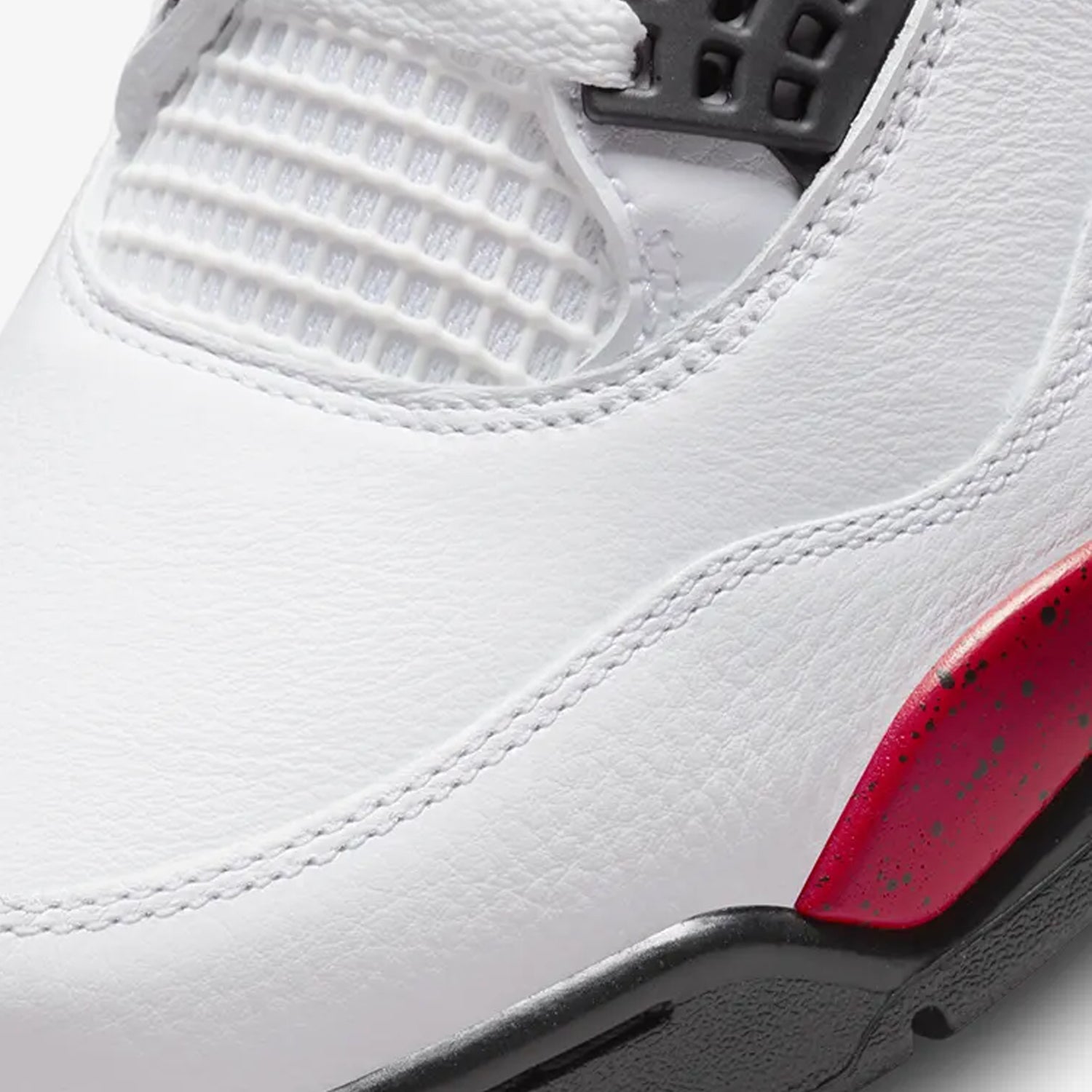 Air Jordan 4 Retro - Red Cement