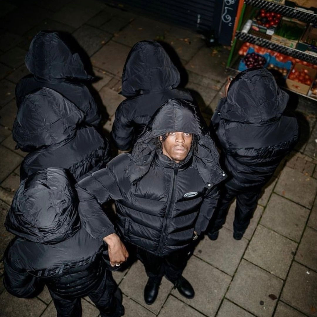 Preloved Trapstar Hyperdrive Detachable Hooded Puffer Jacket - Blackout