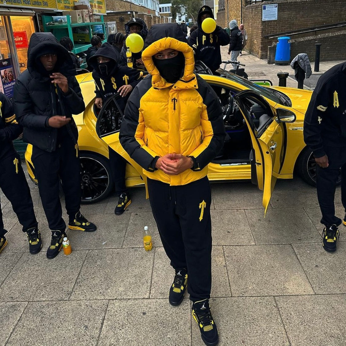 Trapstar Irongate Arch Chenille 2.0 Hooded Tracksuit - Black / Yellow