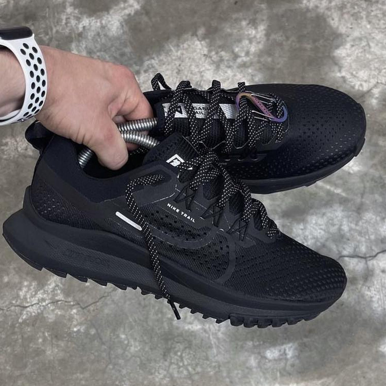 NIKE PEGASUS TRAIL 4 TRIPLE BLACK AND MONOCHROME KICKKONNECT