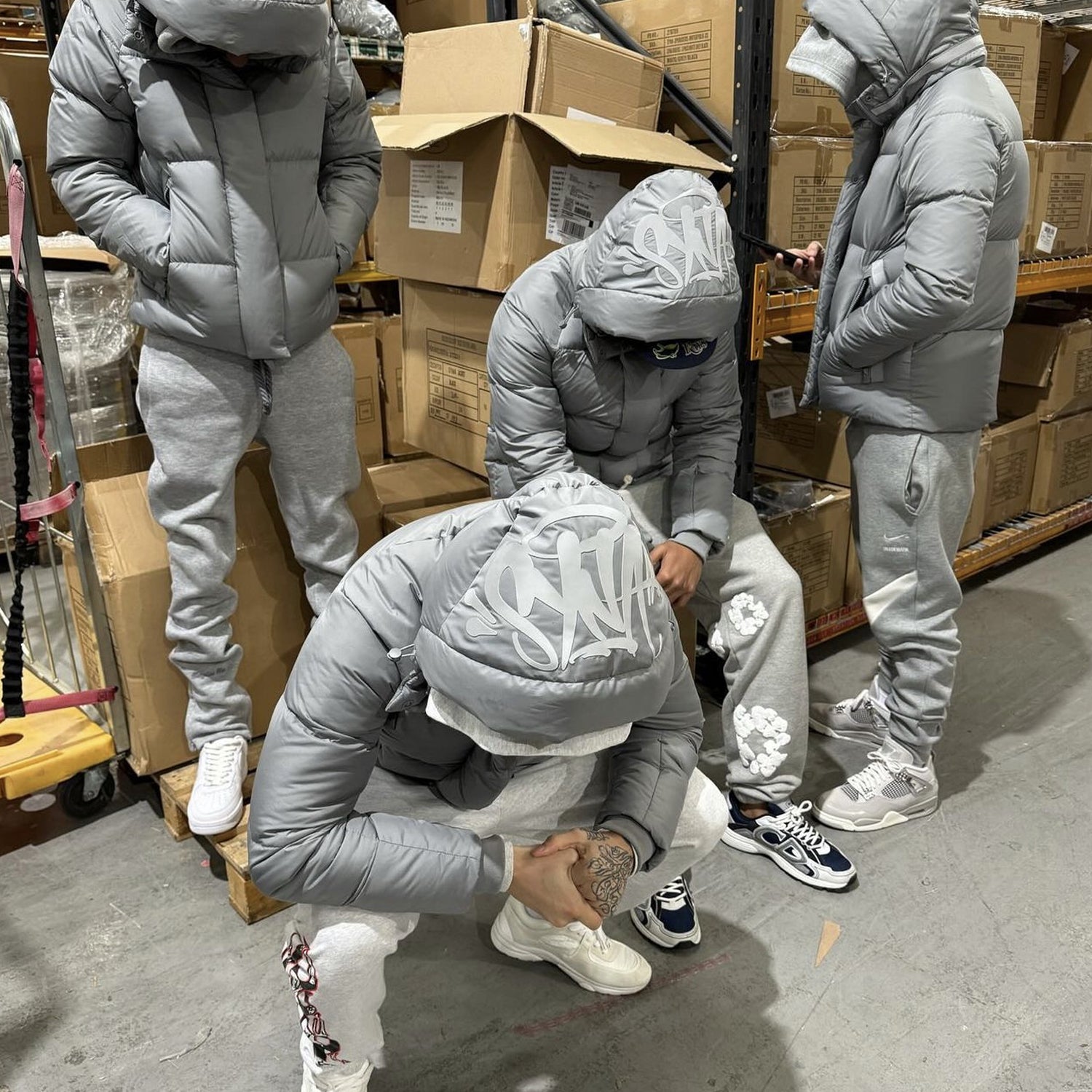 Syna World Logo Puffer Jacket - Grey