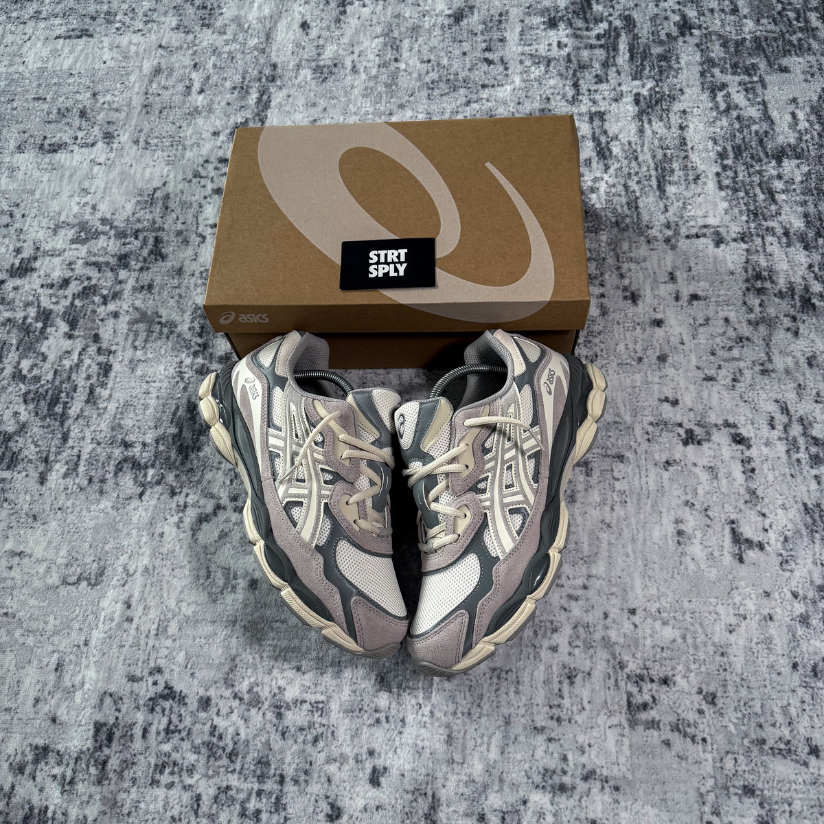 Asics Gel NYC - Cream / Oyster Grey