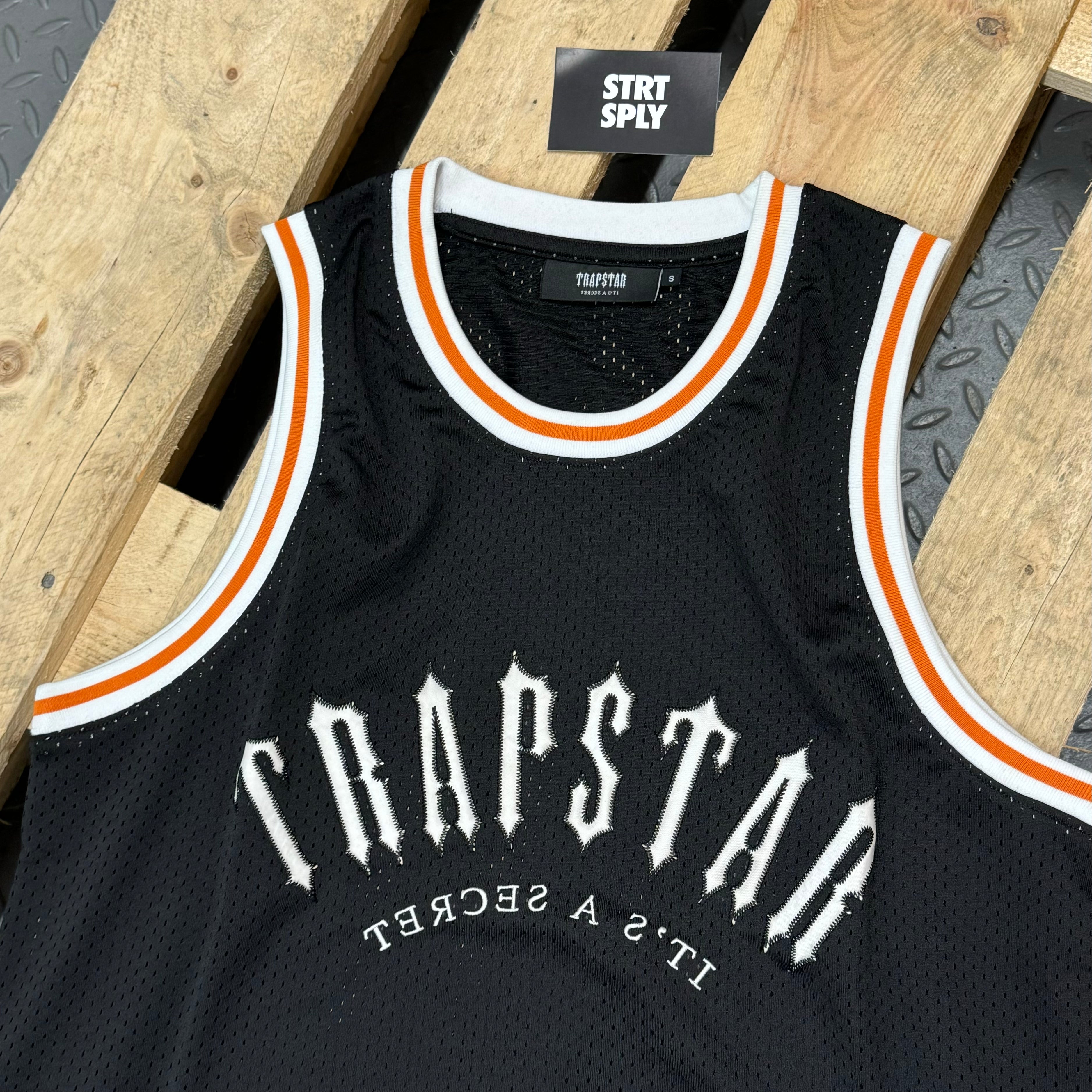 Trapstar Irongate Arch Basketball Vest - Black