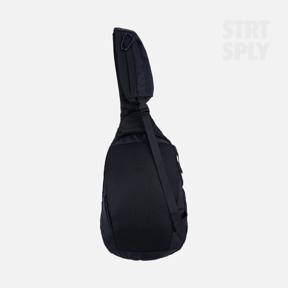 Syna World Sling Bag - Black / Rose Gold