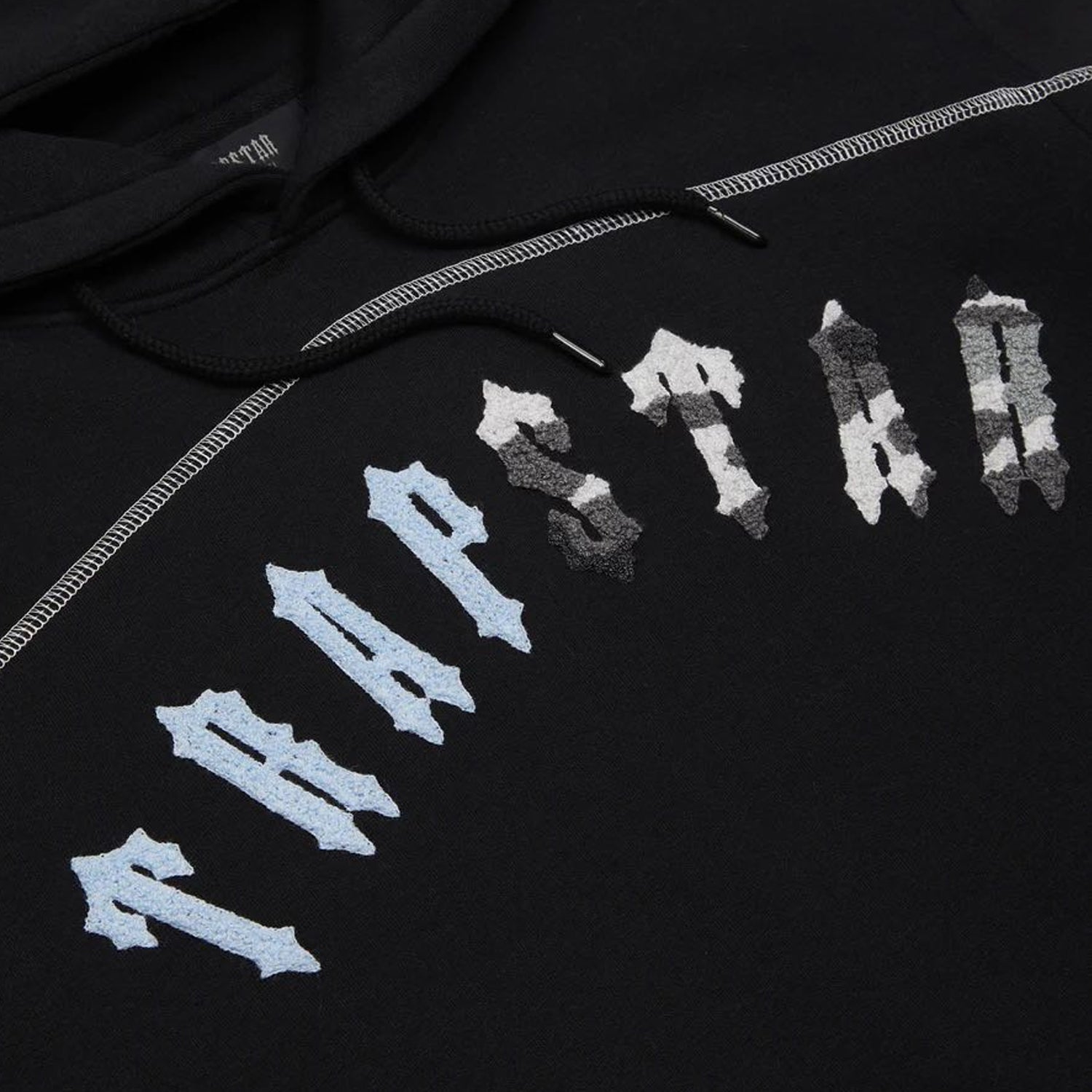 TRAPSTAR IRONGATE ARCH CHENILLE HOODED TRACKSUIT   BLACK / BLUE CAMO