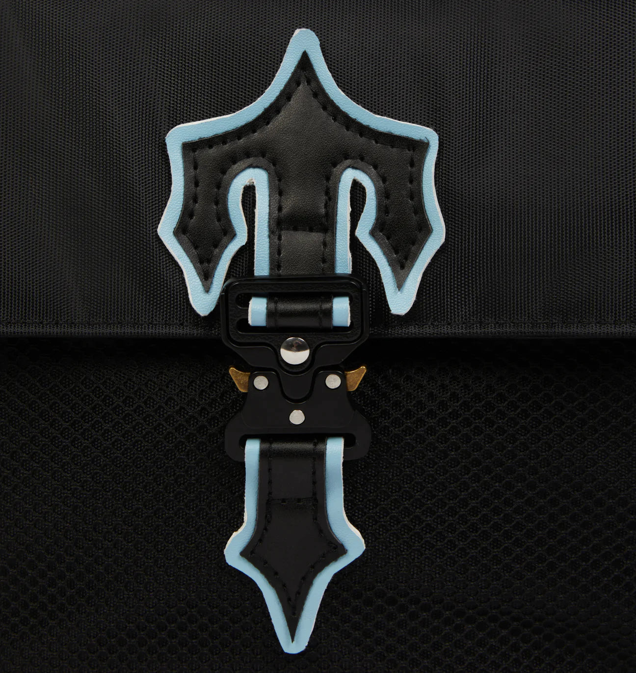 Trapstar Irongate Messenger Bag 1.0 - Black / Ice Blue